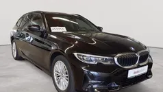 Saphirschwarz metallic Gebraucht 2021 BMW 318 Sport Line Kombi | 18.990 € (Fairer Preis)