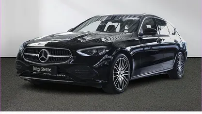 Gebraucht Mercedes C180 Avantgarde 170 PS (125 kW) 2023 Unilack schwarz Kombi