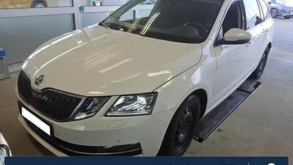 Gebraucht Skoda Octavia Style 190 PS (139 kW) 2019 Candyweiss Kombi