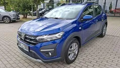 Blau Gebraucht 2022 Dacia Sandero Comfort Kleinwagen | 14.980 € (Fairer Preis)