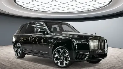 Neu Rolls Royce Cullinan 600 PS (441 kW) 2026 Schwarz SUV