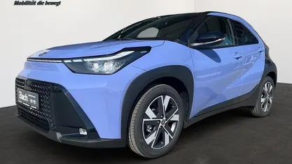 Neu Toyota Aygo X 116 PS (85 kW) 2026 Lavender purple SUV