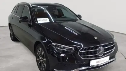 Gebraucht Mercedes E300 194 PS (142 kW) 2022 Obsidianschwarz metallic Kombi