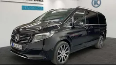 Schwarz Gebraucht 2025 Mercedes V300 Avantgarde Van / Kleinbus | 89.970 € (Fairer Preis)