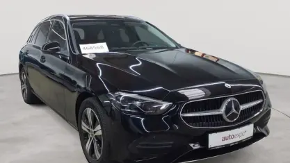 Używany Mercedes C300e Avantgarde 204 KM (150 kW) 2023 Czarny Kombi