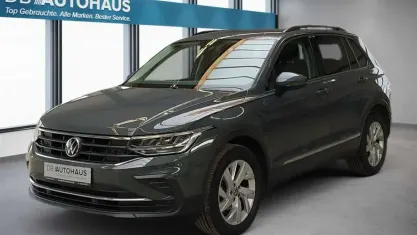 Gebraucht VW Tiguan Life 150 PS (110 kW) 2022 Grau SUV