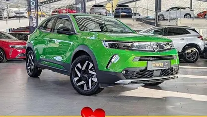 Grün Gebraucht 2022 Opel Mokka-e Elegance SUV | 18.350 € (Fairer Preis)