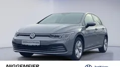 Gebraucht 2022 VW Golf VIII Life Limousine | 19.970 € (Fairer Preis)