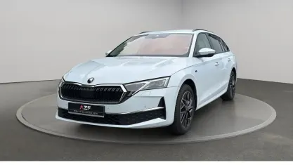 Gebraucht Skoda Octavia Tour 150 PS (110 kW) 2025 Moonweiß perleffekt Kombi