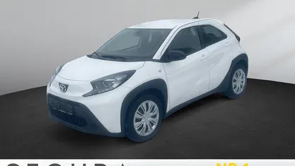 Super white 2 Gebraucht 2024 Toyota Aygo Kleinwagen | 14.975 € (Superpreis)