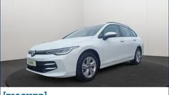 Pure white Gebraucht 2024 VW Golf VIII Life Kombi | 25.949 € (Fairer Preis)