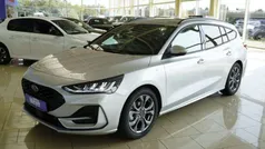 Moondust silber Neu 2024 Ford Focus ST-Line X Kombi | 27.810 € (Guter Preis)
