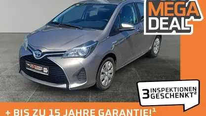 Gebraucht Toyota Yaris Hybrid 100 PS (73 kW) 2015 Braun Limousine