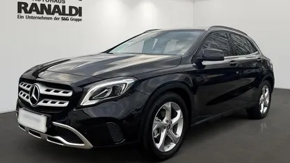 Metalliclack (schwarz Gebraucht 2019 Mercedes GLA200 SUV | 24.990 € (Fairer Preis)