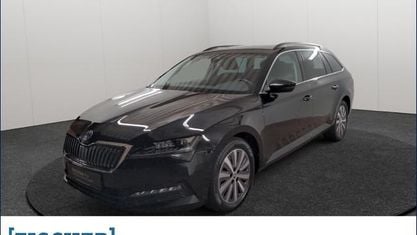 Używany Skoda Superb Ambition 200 KM (147 kW) 2022 Czarny Kombi