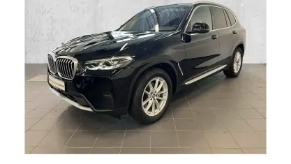 Gebraucht BMW X3 Sport Line 190 PS (139 kW) 2023 Schwarz SUV