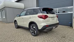 Savannah ivory metallic Neu 2025 Suzuki Vitara Comfort+ SUV | 24.090 € (Guter Preis)
