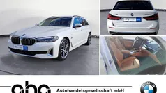 Weiß Gebraucht 2022 BMW 530e Luxury Line Kombi | 32.660 € (Superpreis)