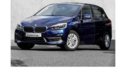 Blau Gebraucht 2021 BMW 218 Advantage Van / Kleinbus | 15.999 € (Superpreis)