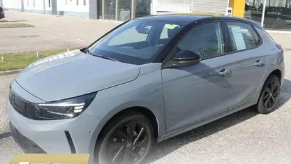 Gebraucht Opel Corsa 101 PS (74 kW) 2025 Kleinwagen