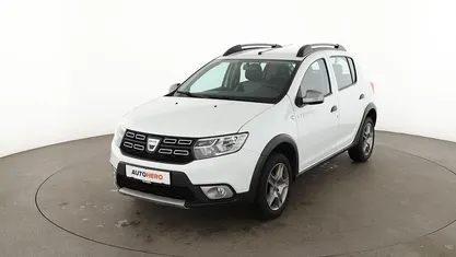 Weiß Gebraucht 2018 Dacia Sandero Essentiel Limousine | 9.240 € (Fairer Preis)