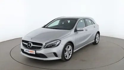Gebraucht Mercedes A200 Urban 156 PS (114 kW) 2017 Silber Kleinwagen
