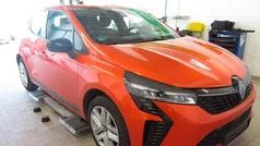 Gebraucht 2024 Renault Clio V Evolution Kleinwagen | 16.996 € (Fairer Preis)