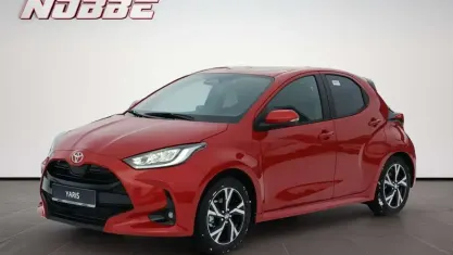 Neu Toyota Yaris Hybrid 116 PS (85 kW) 2026 Rot Limousine