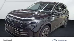 Deep black perleffekt Gebraucht 2024 VW Tiguan Elegance SUV | 37.290 € (Fairer Preis)