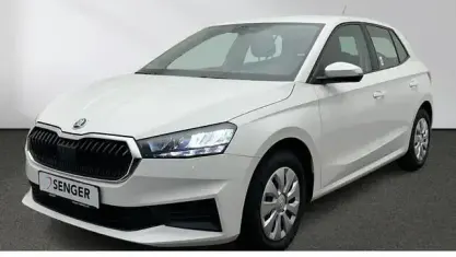 Begagnad Skoda Fabia Active 65 HK (47 kW) 2023 Vit Sedan