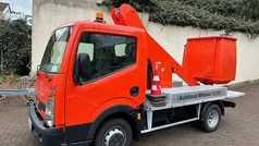 Orange (orange) Gebraucht 2012 Nissan Cabstar Abholung | 25.880 €