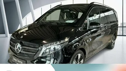 Gebraucht 2023 Mercedes V300 Avantgarde Edition Van / Kleinbus | 63.938 € (Fairer Preis)