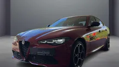 Rot Gebraucht 2023 Alfa Romeo Giulia Competizione Limousine | 37.990 € (Fairer Preis)