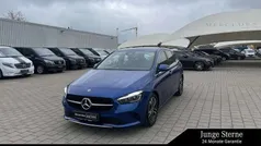 Lack spektralblau Gebraucht 2024 Mercedes B180 Progressive Van / Kleinbus | 32.350 € (Fairer Preis)