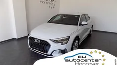 Gletscherweiß metallic Gebraucht 2021 Audi A3 Advanced Limousine | 24.990 € (Fairer Preis)