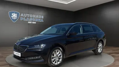 Gebraucht Skoda Superb Style 150 PS (110 kW) 2024 Schwarzmagic perleffekt