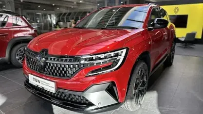 Begagnad Renault Austral Iconic Esprit Alpine 158 HK (116 kW) 2024 Röd SUV