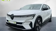 Arktisweiß (weiß) Gebraucht 2023 Renault Mégane Equilibre Limousine | 25.790 € (Fairer Preis)