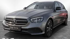 Manufaktur lack manufaktur selen Gebraucht 2022 Mercedes E300 Night Kombi | 37.777 €
