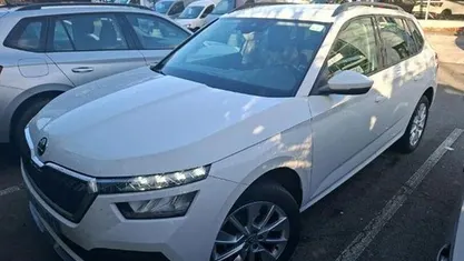 Gebraucht Skoda Kamiq Ambition 110 PS (80 kW) 2022 Weiß SUV