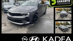 Grau/typ aussenverkleidung met Gebraucht 2024 Opel Astra Limousine | 23.990 € (Guter Preis)