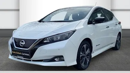 Weiß Gebraucht 2019 Nissan Leaf N-Connecta Kleinwagen | 13.190 € (Fairer Preis)