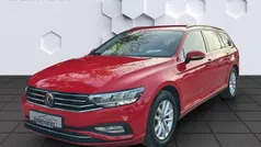 Rot Gebraucht 2023 VW Passat Business Kombi | 21.963 € (Superpreis)