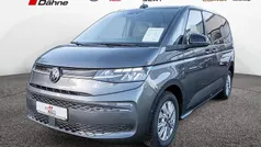 Grau Gebraucht 2024 VW T7 Life Van | 52.880 € (Guter Preis)