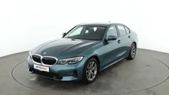 Blau Gebraucht 2021 BMW 320 Sport Line Limousine | 29.410 € (Guter Preis)