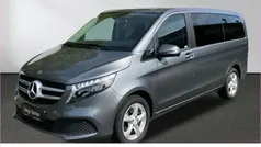 Grau Gebraucht 2023 Mercedes V250 Van / Kleinbus | 53.850 € (Fairer Preis)