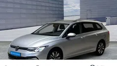Reflexsilber (metallic) Gebraucht 2024 VW Golf VIII Move Kombi | 30.350 € (Fairer Preis)
