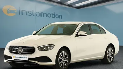 Weiß Gebraucht 2021 Mercedes E300 Limousine | 31.699 € (Fairer Preis)