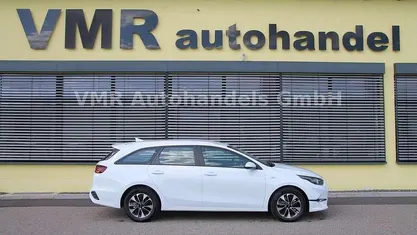 Weiß Neu 2025 Kia Ceed Sportswagon Kombi | 23.790 € (Superpreis)