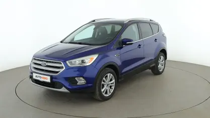 Gebraucht Ford Kuga Titanium 150 PS (110 kW) 2017 Blau SUV
